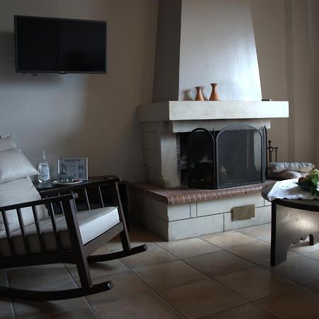 Aparthotel Αργουλιάς Tzermiádon Zewnętrze zdjęcie